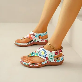 2023 Летние Женские Новые Модные Удобные шлепанцы с пряжкой Zapatos De Mujer в простом повседневном стиле, подходящие по цвету